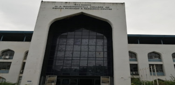 MA Rangoonwala Dental College Pune Outdoor Image