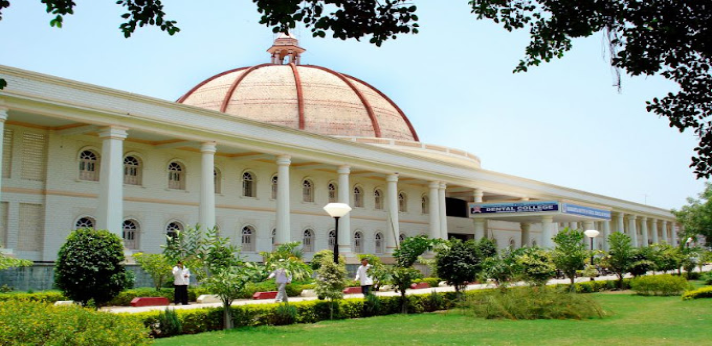 MIDSR Dental College Latur Outdoor Image