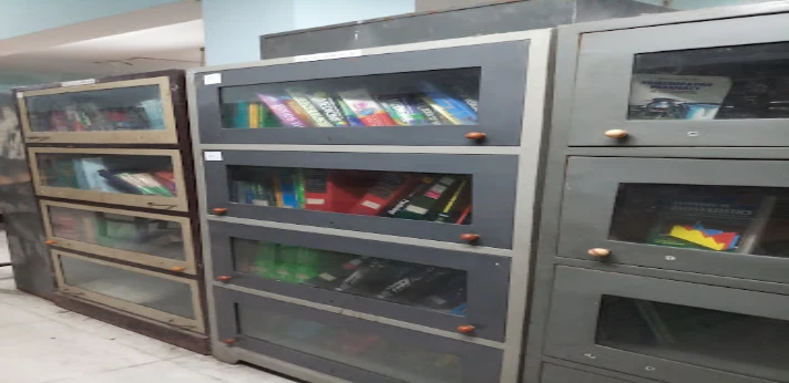 DNDE Homoeopathic Medical College library