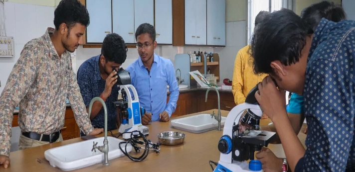 JB Roy Ayurvedic College Kolkata lab