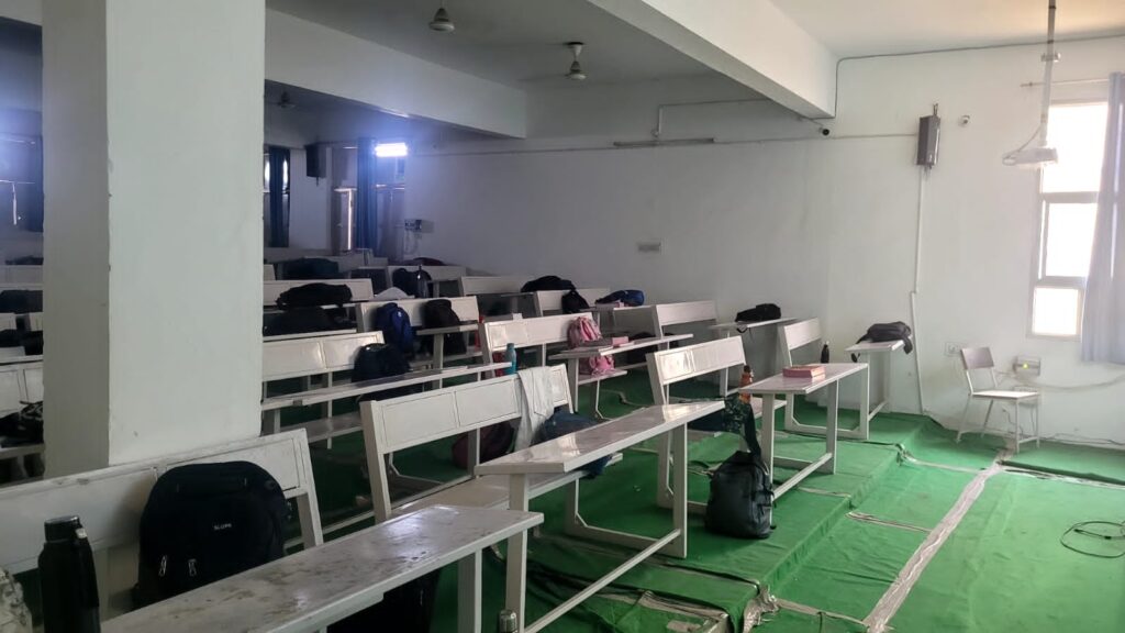 RB Ayurvedic Medical College Agra Classroom