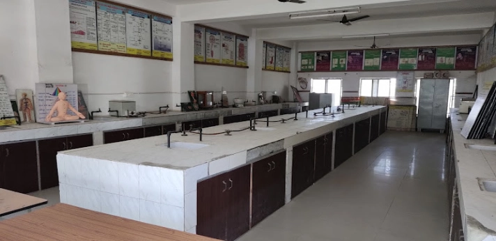 Shri Kr Pandav Ayurved College Nagpur Lab