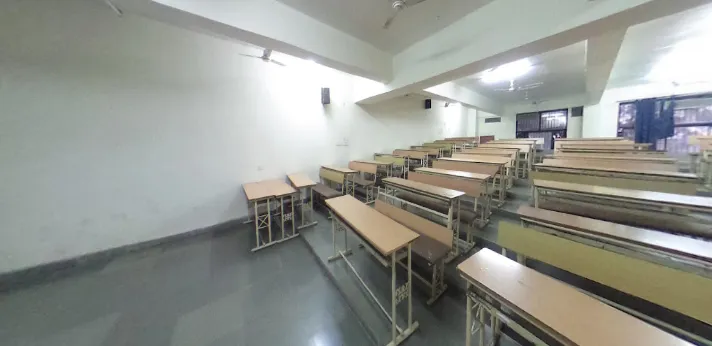 Triveni Dental College Bilaspur Classroom