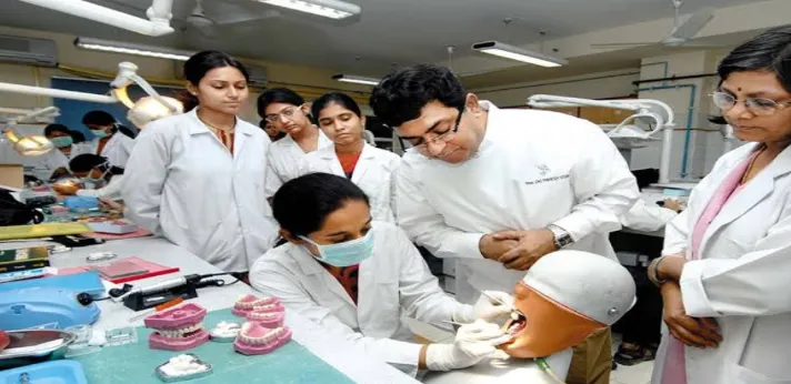 Triveni Dental College Bilaspur Lab