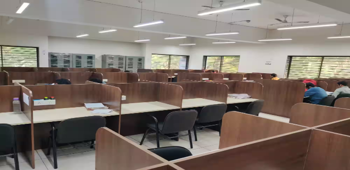 AMC Dental College Library