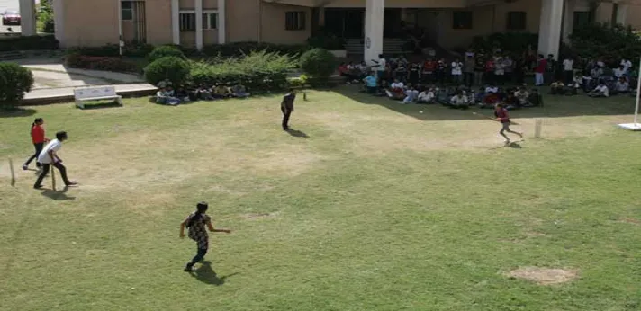 SMIMER Medical College Surat Playground