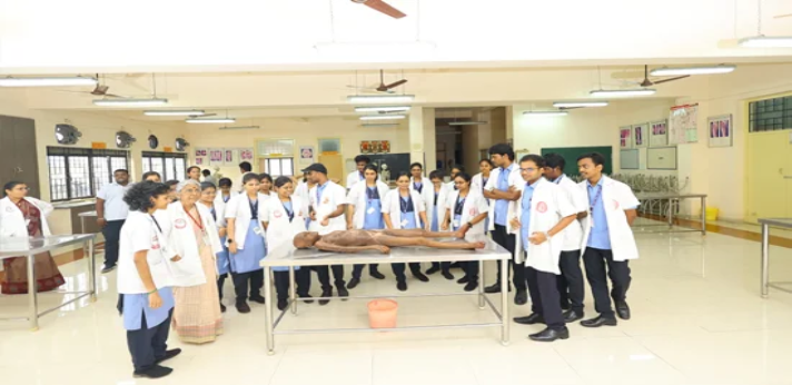 Melmaruvathur Medical College Labs