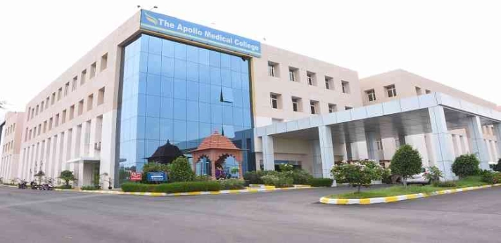 apollo medical college hyderabad