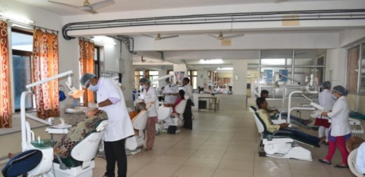 KM Shah Dental College Clinic