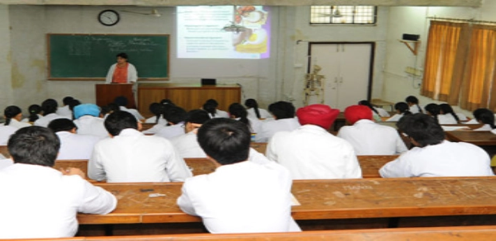 Sri Guru Ram Das Institute of Dental Sciences lacture room