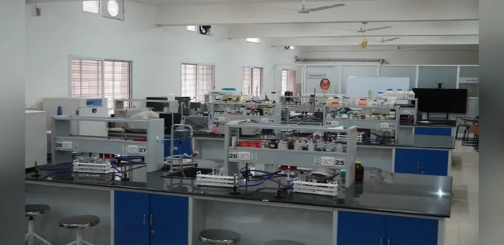 Siddaganga Medical College Biochemistry lab