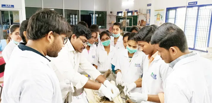 ASR Homoeopathy Medical College Lab