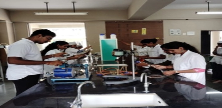 BR Harne Ayurvedic Medical College Thane lab