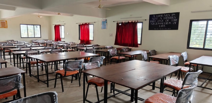 Dr. Rajendra Gode Ayurved College Amravati classroom