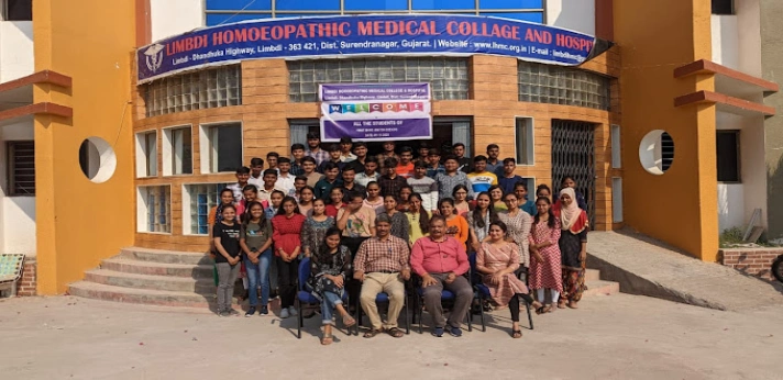 Shree Limbdi Vikas Trust Homoeopathic Medical College Student