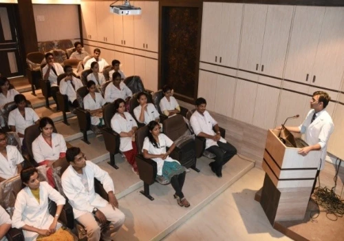 Meenakshi Medical College Classroom