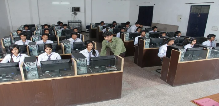 Pacific University Udaipur Computer Lab